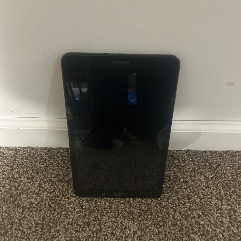 Samsung Galaxy Tab A 10.1 SM-T580 Black Android Tablet Untested